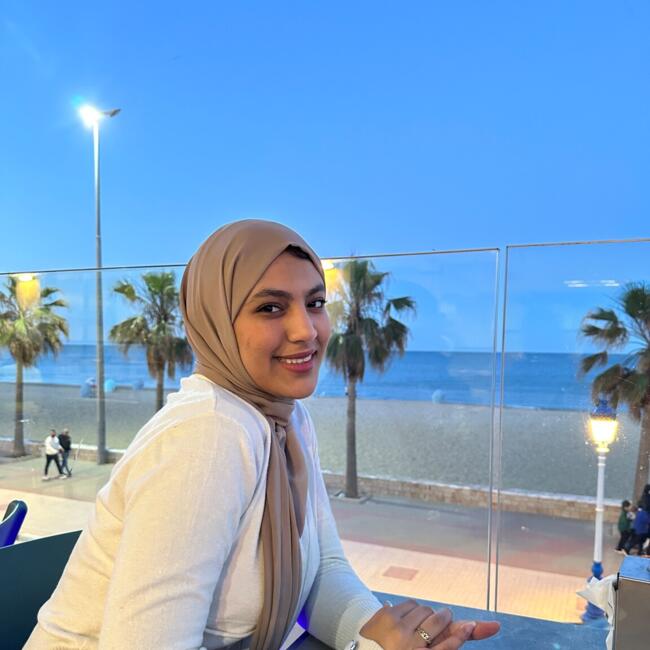 Babysitter in Lyon: Oumaima