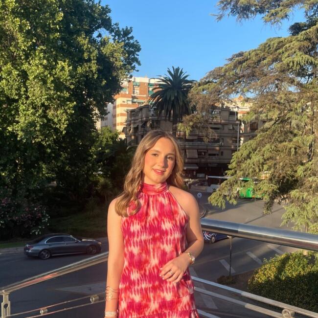 Niñera en Granada: Daniela