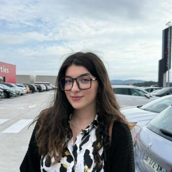 Babysitter in Perpignan: Amina