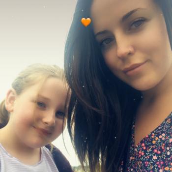 Babysitter An Muileann gCearr: Denise