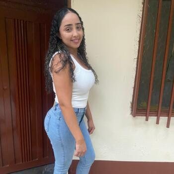 Babysitter in Medellín: Any Carolina
