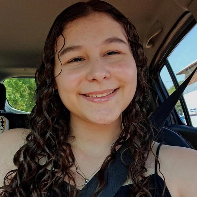 Babá em Pinhais: Ana Carolina