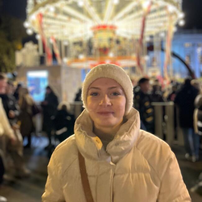 Babysitter in Bisamberg: Veronika