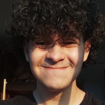 Babá em Valparaíso de Goiás: Daniel