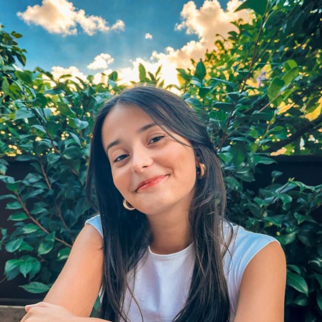 Babysitter in Caminha: Bruna