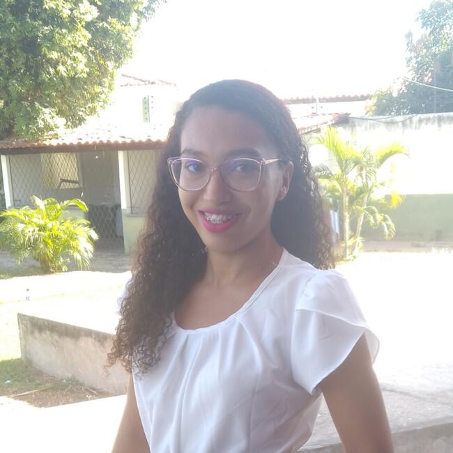 Babysitter in Teresina: Crislayne