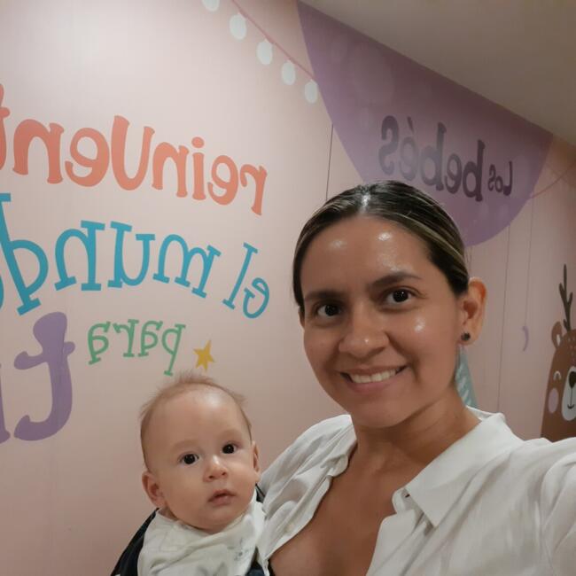 Trabajo para niñera en Daule: Karen