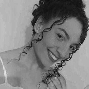 Babá em Campina Grande: Emanuela