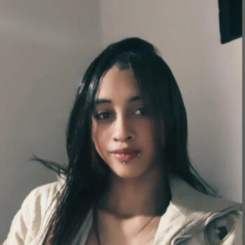 Babysitter in Brasília: Daniela Nascimeto