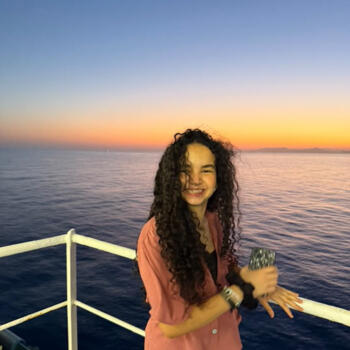 Babysitter in Genas: Aicha