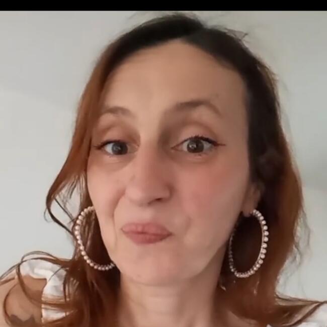 Babysitter in Vélizy-Villacoublay: Céline