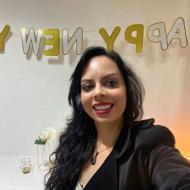 Babysitter em Lagos: Kate