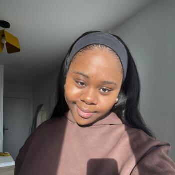 Babysitter in Roubaix: Jemima