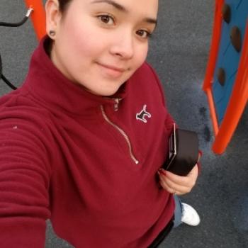 Babysitter New Rochelle: Estefany