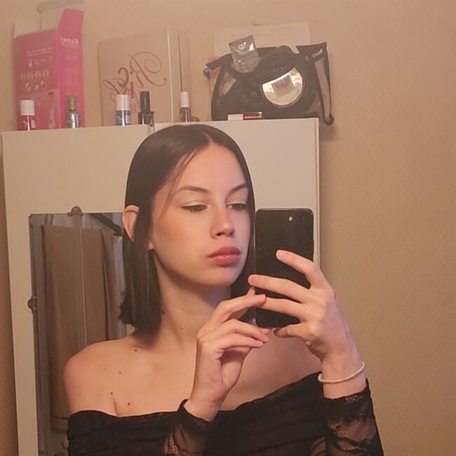 Babysitter in Mondeville: Ophelie