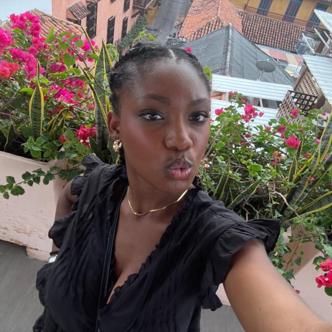 Babysitter in Rueil-Malmaison: Daphkar