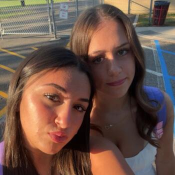 Babysitter in Glen Head: Emma