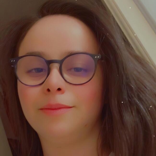 Babysitter in Couëron: Margaux