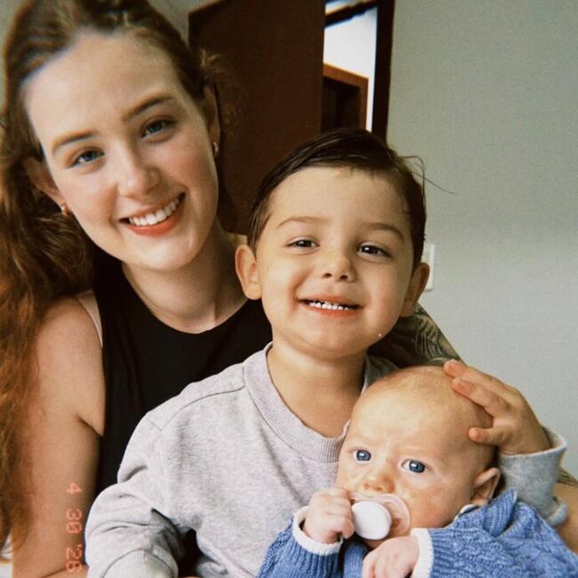Emprego de babá em Pato Branco: Adriana