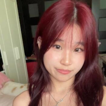 Babysitter in Singapore Island: Melody
