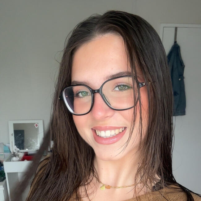 Babysitter στην περιοχή Pessac: Emilie