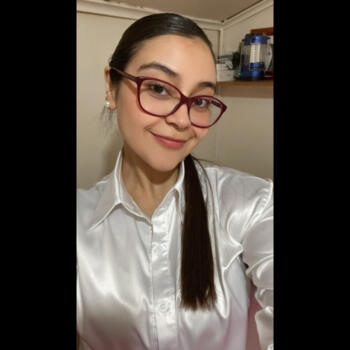 Babysitter in Los Ángeles: Pía