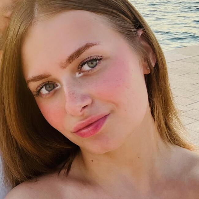 Babysitter in Manduria: Nikoleta