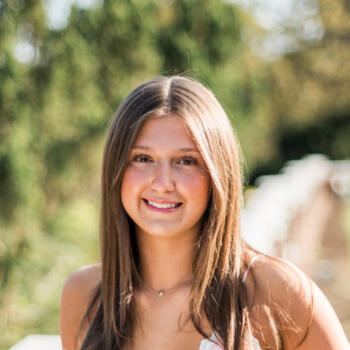 Babysitter Ashburn: Abigail