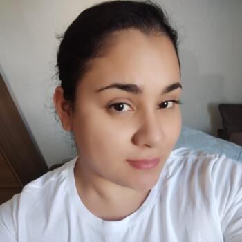 Babá em Curitiba: Daiane