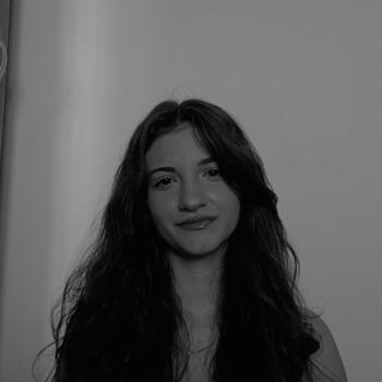 Babysitter Charleroi: Valentina-Denisa