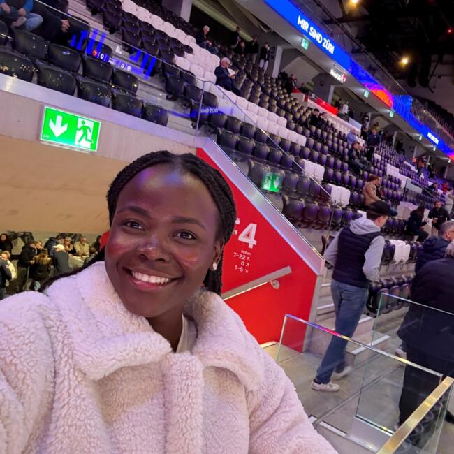 Babysitter a Zurigo: Lavinia