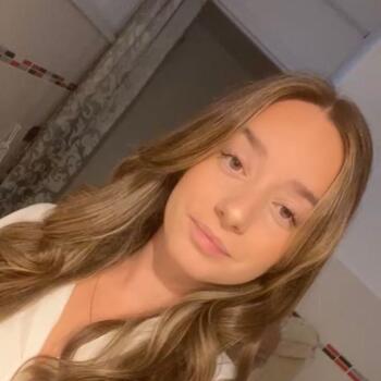 Baby-sitter Ballaison: Ysea