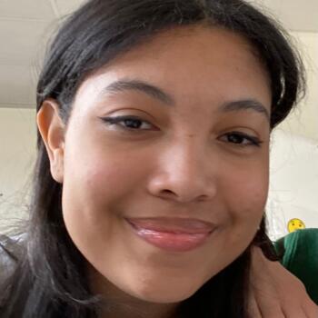 Baby-sitter in Suresnes: Lucie