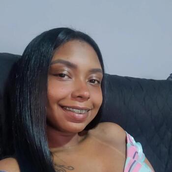 Emprego de babá em Juiz de Fora: emprego de babá Ariane