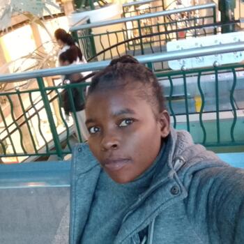 Babysitter em Póvoa de Santa Iria: Rosineta