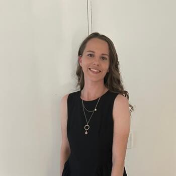 Babysitter in Rockhampton: Ange