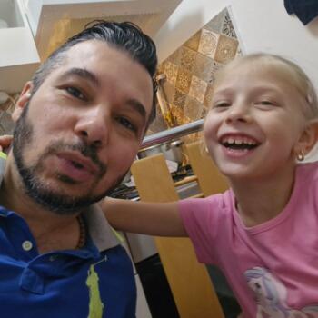 Babysitter in Budapest: Tóth