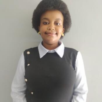 Babysitter Cape Town: Loraine
