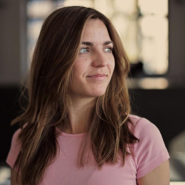 Babysitter in Budapest: Edit