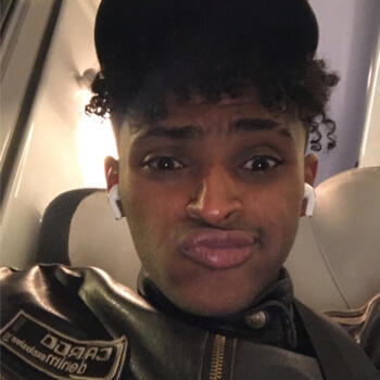 Babysitter in Vichy: Noa