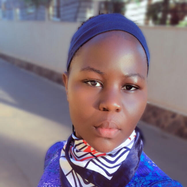 Babysitter in Kampala: Akiror