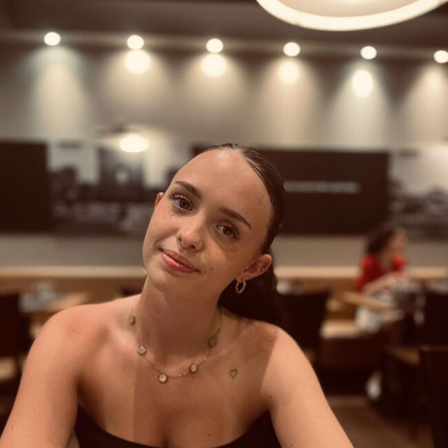 Babysitter in Rivesaltes: Lola