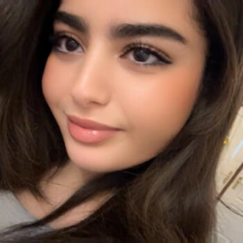 Babysitter in The Hague: Roya