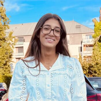 Babysitter Les Sorinières: Manel