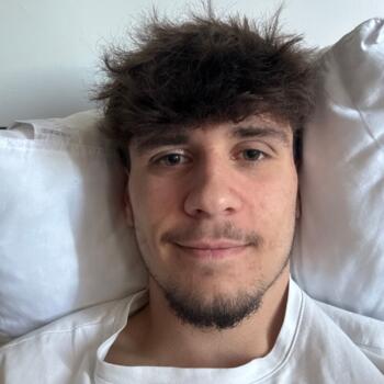 Babysitter in Essigny-le-Grand: Martin