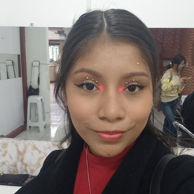 Babysitter in Santa Cruz: Angelina Ariane