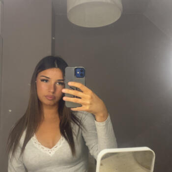 Babysitter in Tourcoing: Maude