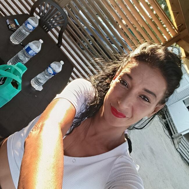 Babysitting job in Le Fayel (Hauts-de-France): Karima