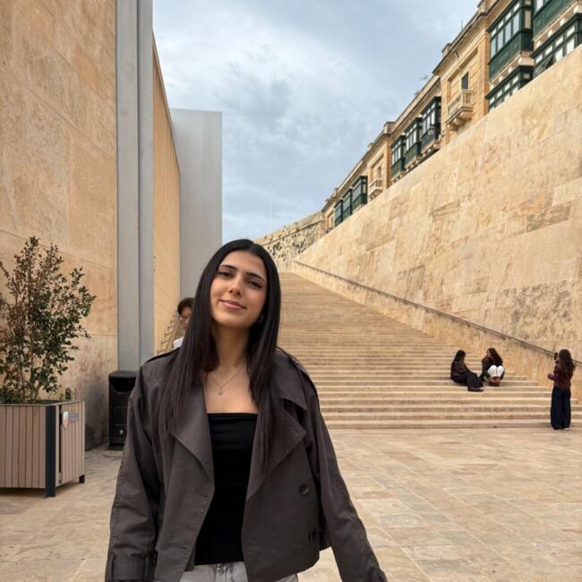 Babysitter in Vienna: Rubina