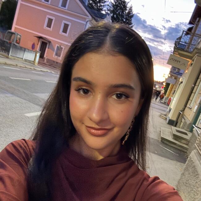 Babysitter in Erding: Mahtab